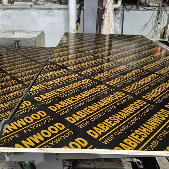 Hochwertiges folienbeschichtetes Sperrholz für den Bau