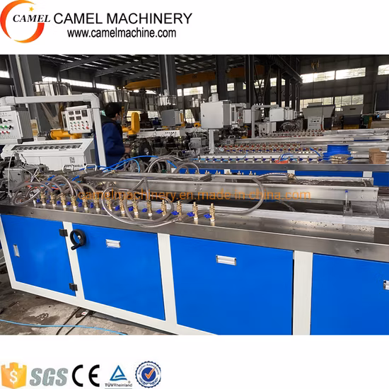 WPC PVC PE PP Decking Machine Holz-Kunststoff-Verbundbodenbelag für den Außenbereich